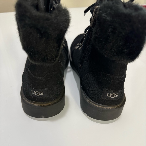 Ugg Azell Hiker Weather Boot size 3 youth - Picture 5 of 7